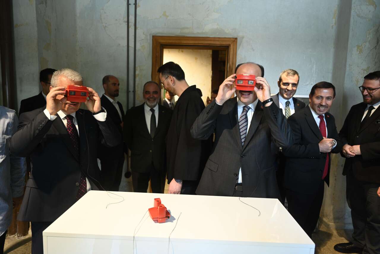 Konya’da Cumhuriyet Dönemi Hac Yolculukları ve Hatıraları Sergisi açıldı 13